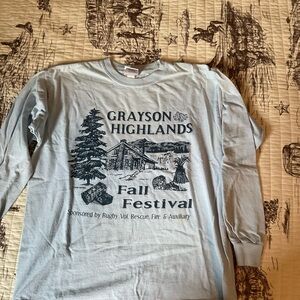 Women’s long sleeve